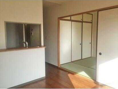 �y���ԁE���r���O�z�@