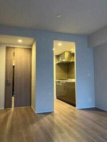 �y���ԁE���r���O�z�@