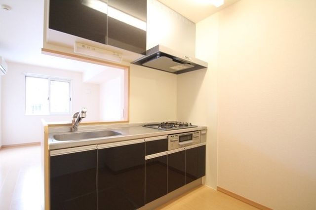 �y�L�b�`���z�@