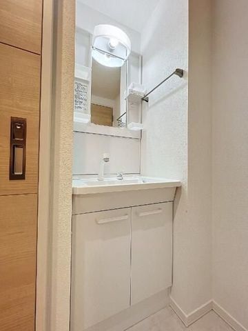 �y���ʏ��z�@