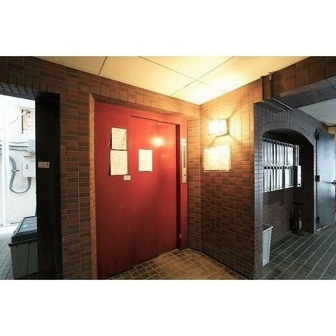 �y�G���g�����X�z�@