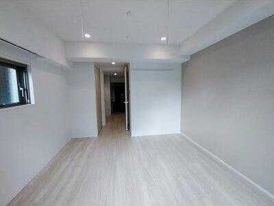 �y���ԁE���r���O�z�@