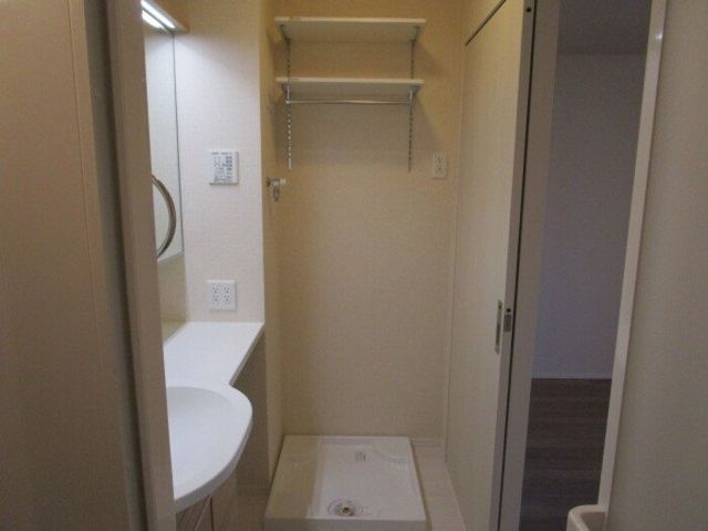 �y���̑��ݔ��z�@