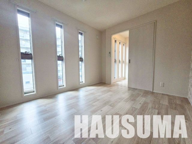 �y���ԁE���r���O�z�@���r���O/����