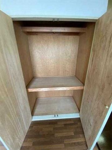 �y���ԁE���r���O�z�@
