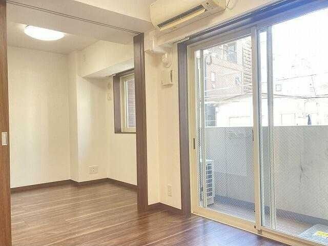 �y���ԁE���r���O�z�@