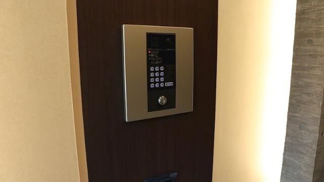 �y���̑��ݔ��z�@