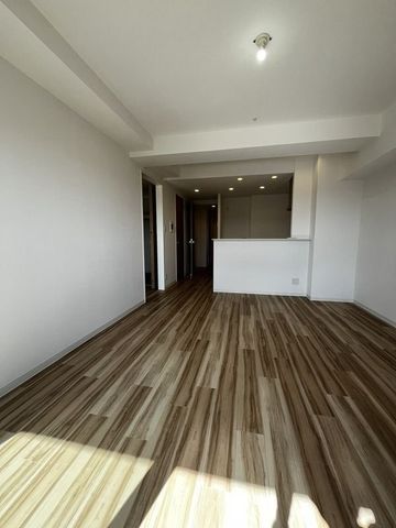 �y���ԁE���r���O�z�@