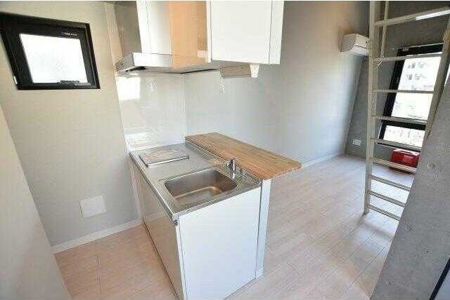 �y�L�b�`���z�@