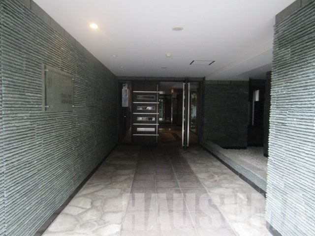 �y�G���g�����X�z�@