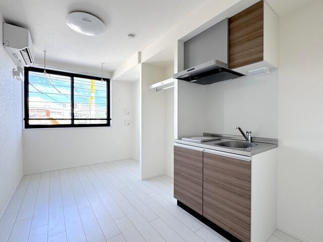 �y���ԁE���r���O�z�@