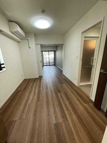 �y���ԁE���r���O�z�@