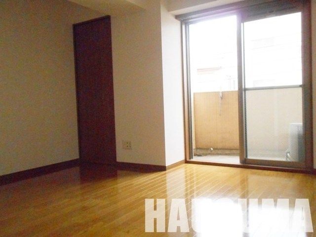 �y���ԁE���r���O�z�@����