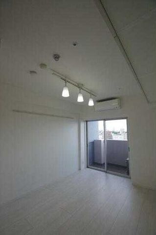 �y���ԁE���r���O�z�@