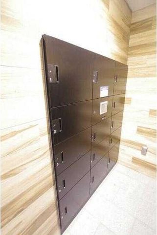 �y�G���g�����X�z�@