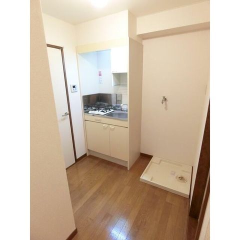 �y���̑��ݔ��z�@