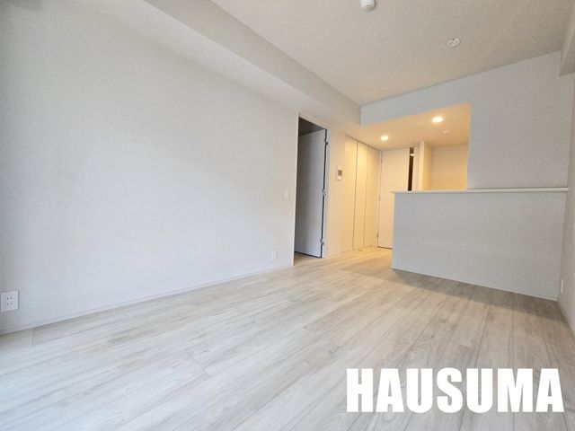 �y���ԁE���r���O�z�@