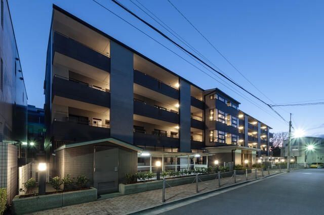 �y�����O�ρz�@