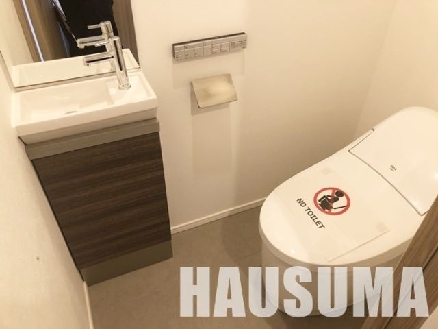 �y�g�C���z�@�g�C�������Ԏ�葼�����Q�l�ʐ^