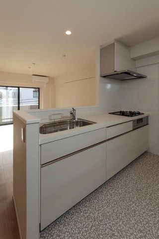 �y�L�b�`���z�@