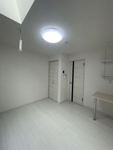 �y���ԁE���r���O�z�@