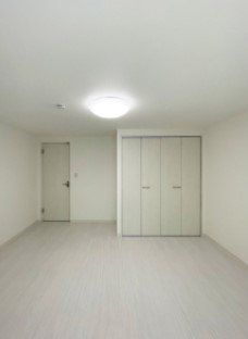 �y���̑������E�X�y�[�X�z�@���r���O/����