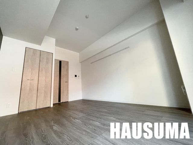 �y���̑������E�X�y�[�X�z�@���r���O/����