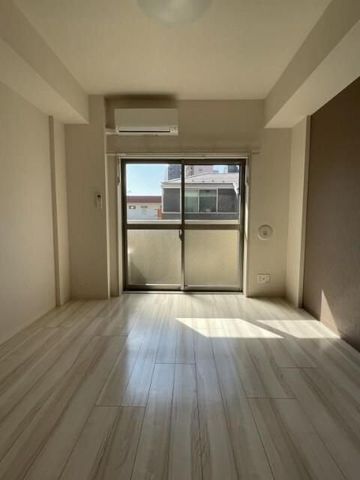 �y���̑������E�X�y�[�X�z�@