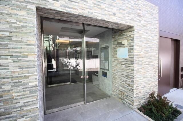 �y�G���g�����X�z�@