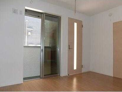 �y���ԁE���r���O�z�@