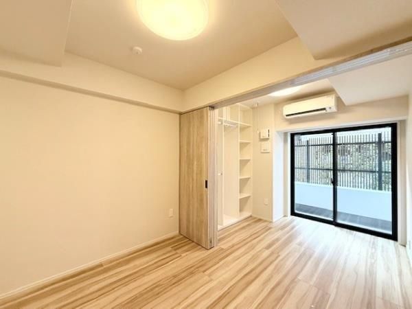 �y���ԁE���r���O�z�@