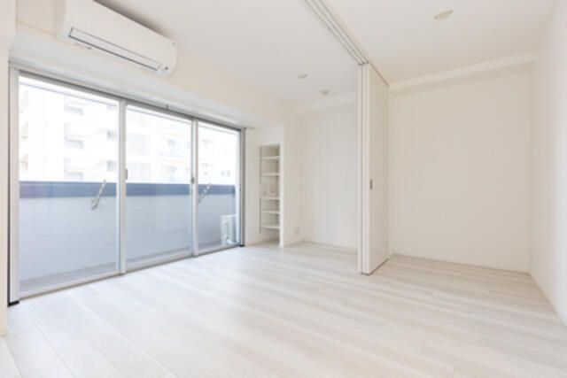 �y���ԁE���r���O�z�@