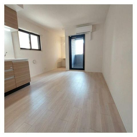 �y���ԁE���r���O�z�@