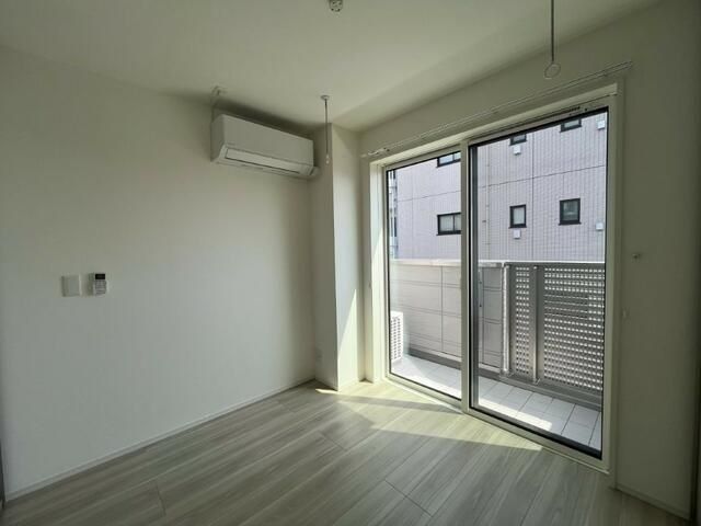 �y���̑��ݔ��z�@