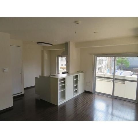 �y���ԁE���r���O�z�@