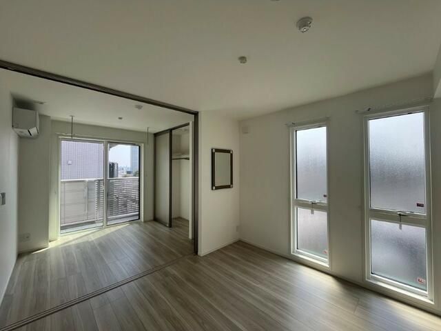 �y���ԁE���r���O�z�@