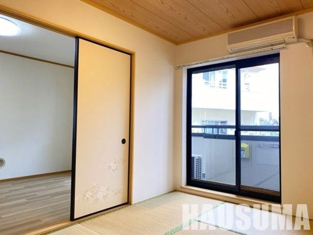 �y���ԁE���r���O�z�@