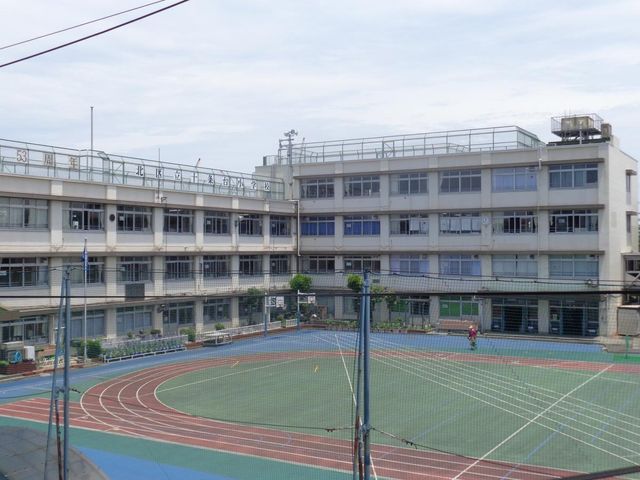 �y���Ӂz�@�k�旧�\��䏬�w�Z �k��7���B 490m