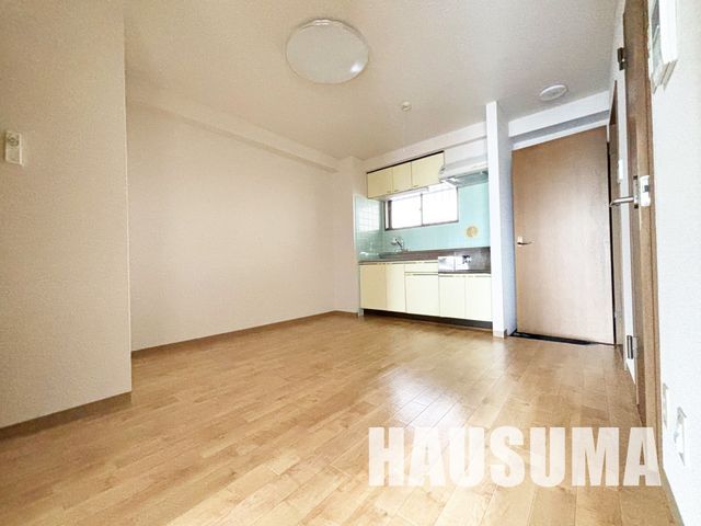 �y�����E���r���O�z�@���r���O/����