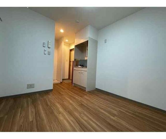 �y���ԁE���r���O�z�@