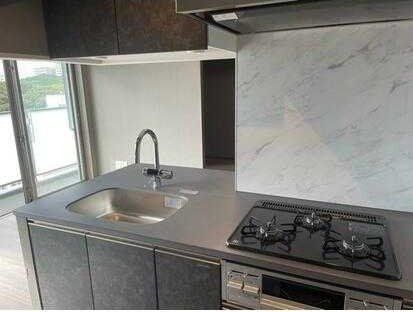 �y�L�b�`���z�@