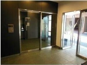 �y�G���g�����X�z�@