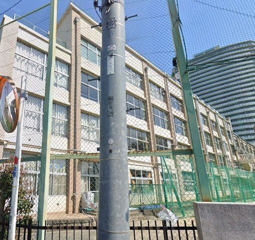 �y���Ӂz�@�r��旧��㋬�c���w�Z �k��8���B 570m