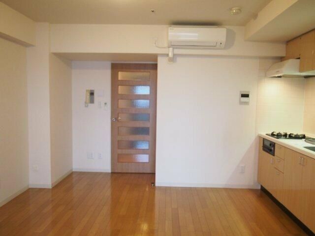 �y���ԁE���r���O�z�@