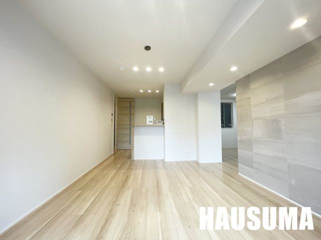 �y���ԁE���r���O�z�@