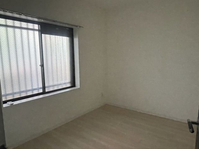 �y���ԁE���r���O�z�@