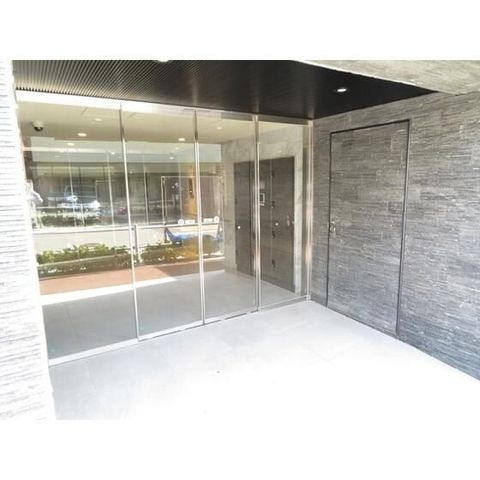 �y�G���g�����X�z�@