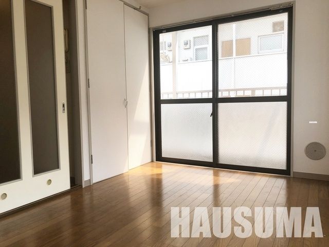 �y���ԁE���r���O�z�@����