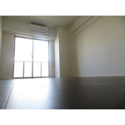 �y���ԁE���r���O�z�@