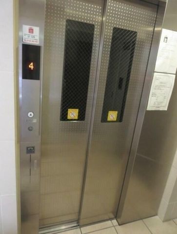 �y���̑��z�@�G���x�[�^�[
